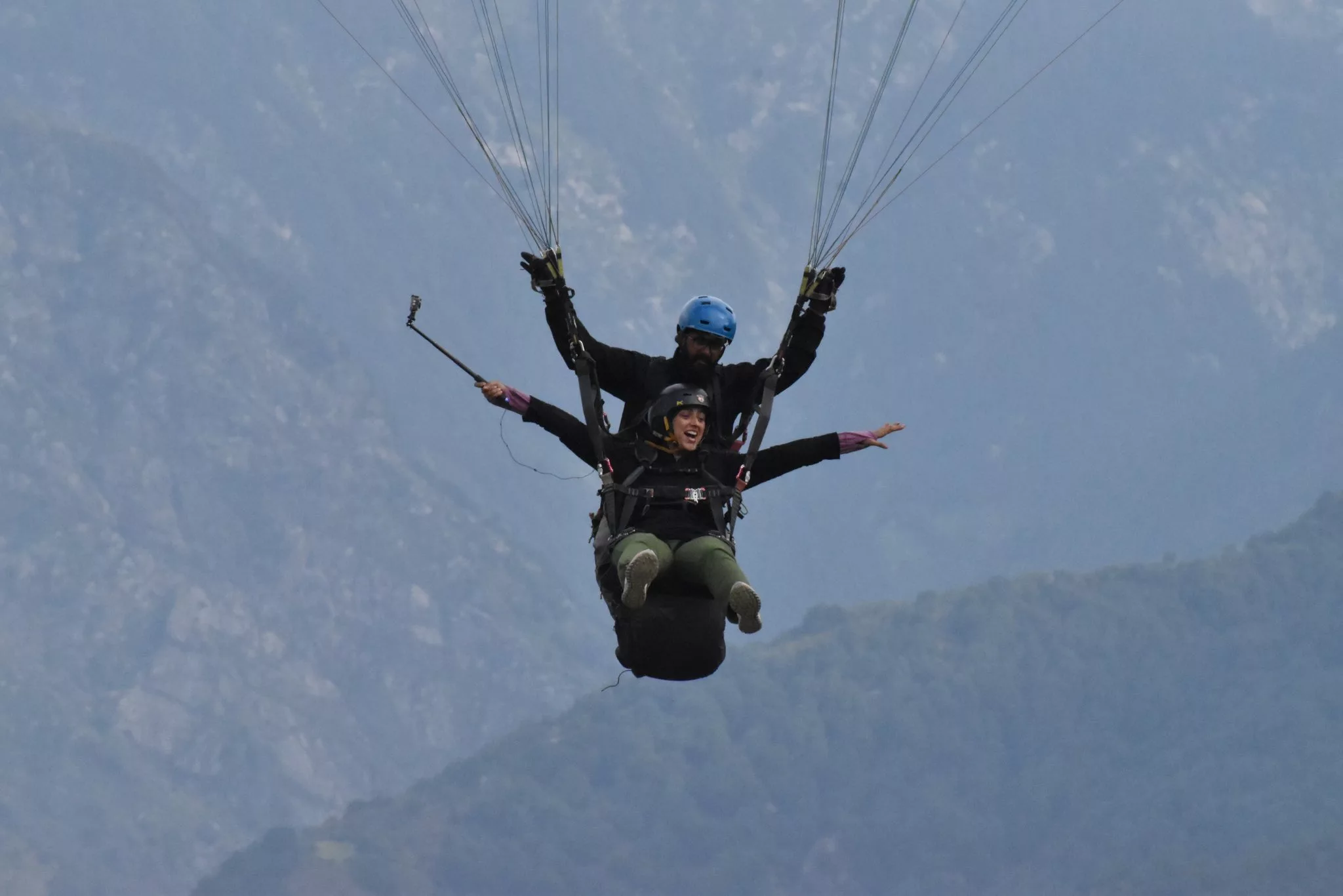 Paragliding in Bir